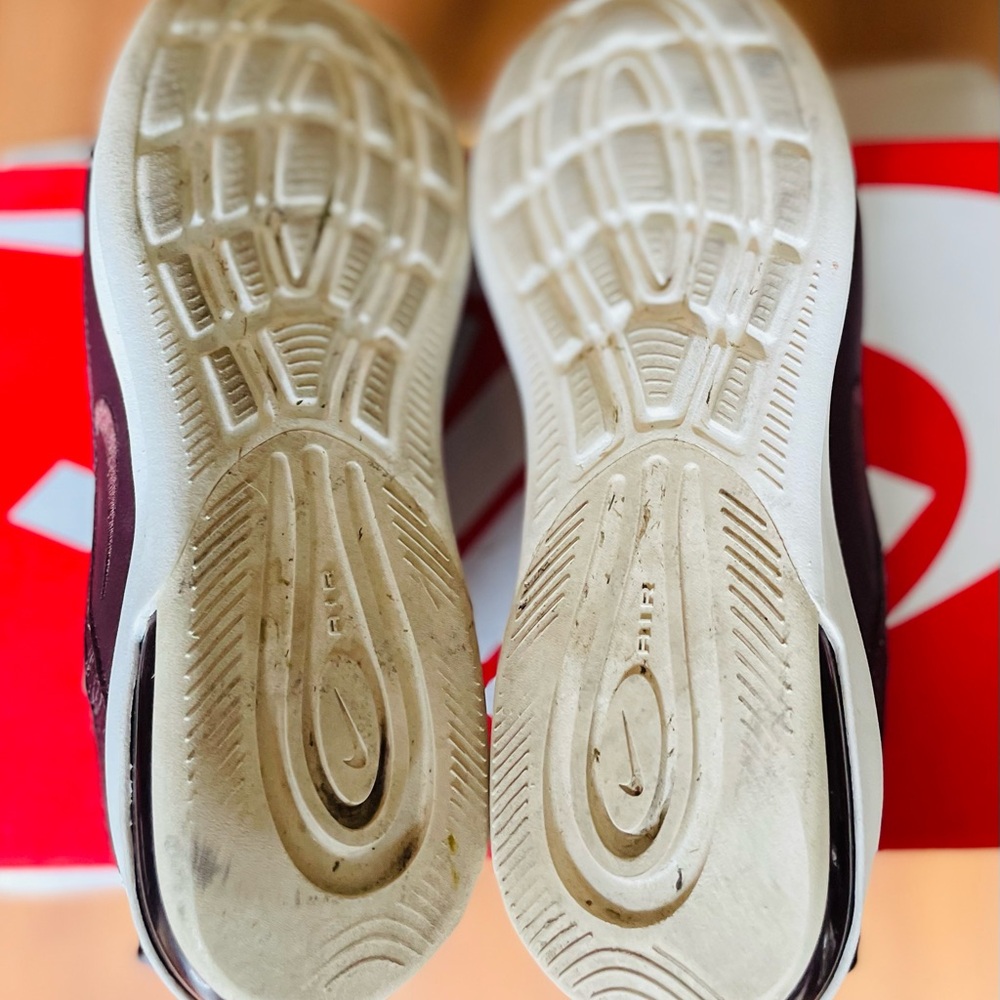 “NIKE AIR ESTREA” WOMEN’S Athletic Trainers/Running Sneakers Size 8. - Picture 5 of 7